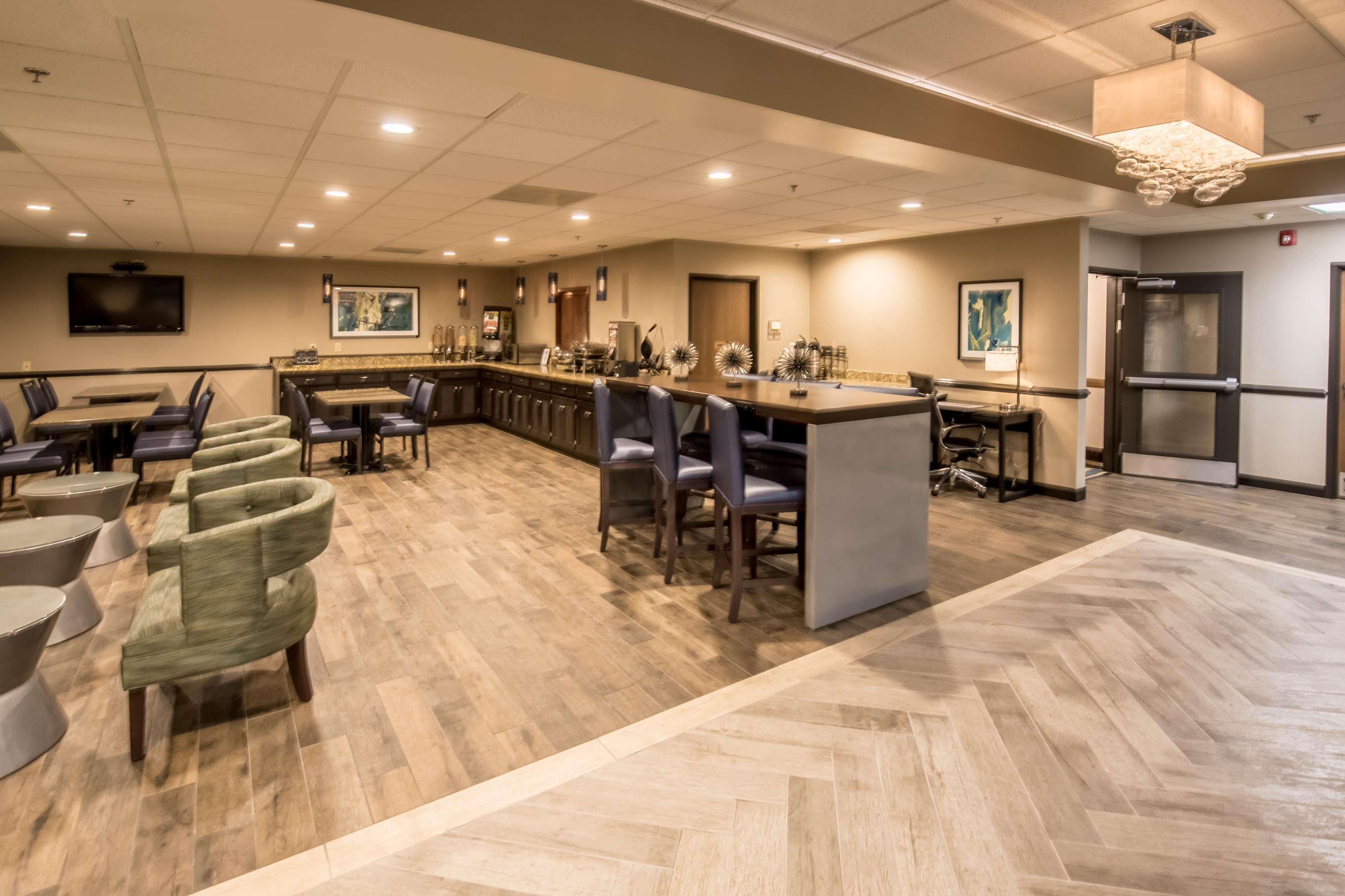 Best Western Augusta West Exterior foto